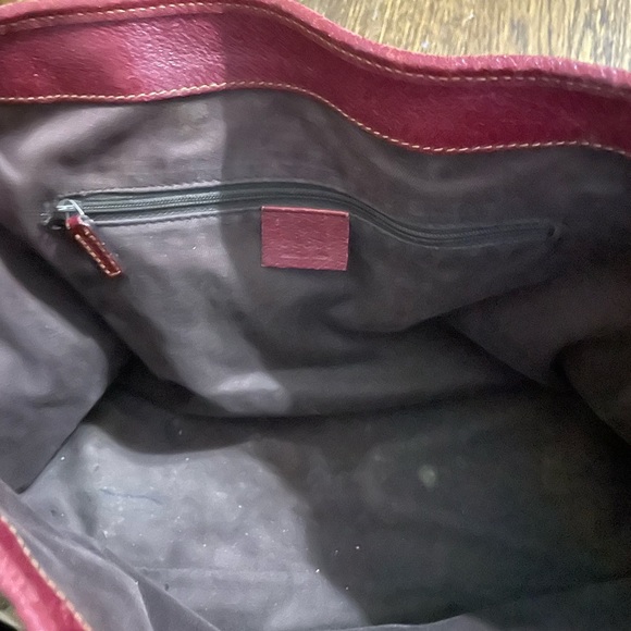 PRICE DROP- 💯 Authentic Gucci Women’s GG Canvas Tote Bag GG Canvas Beige,Red - Picture 7 of 14